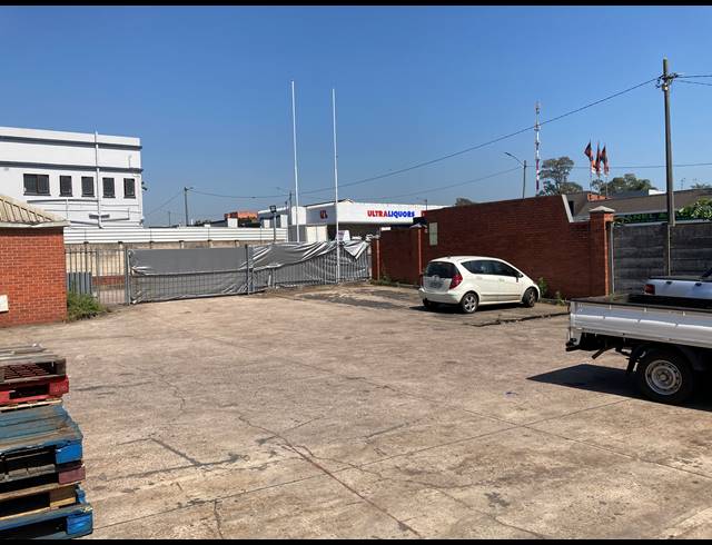 372M² FACTORY TO LET IN NEW GERMANY